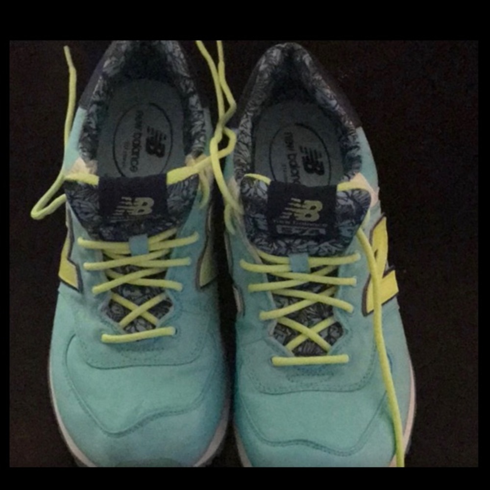 Shoes - Picture 3 of 3